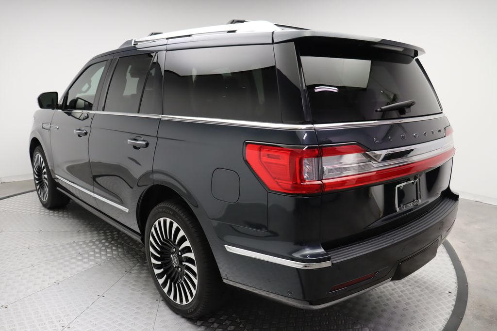 Thumbnail: 2021 Lincoln Navigator - 11