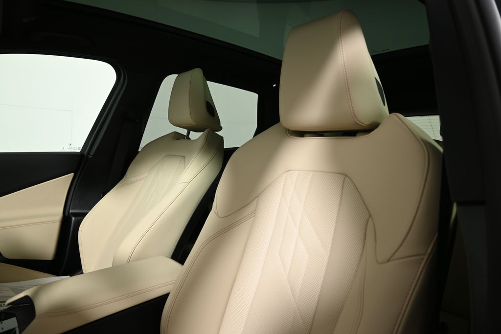 Thumbnail: 2026 BMW X3 - 16