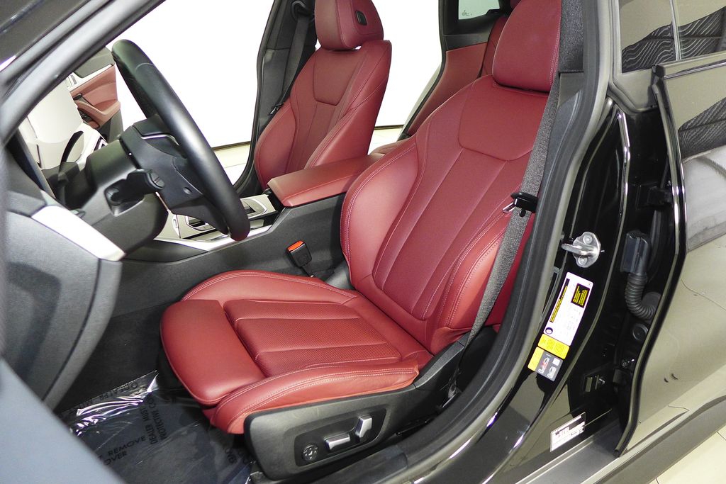 Thumbnail: 2023 BMW i4 - 22