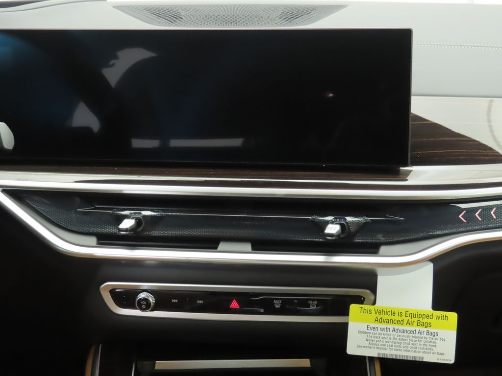 Thumbnail: 2026 BMW X5 - 14