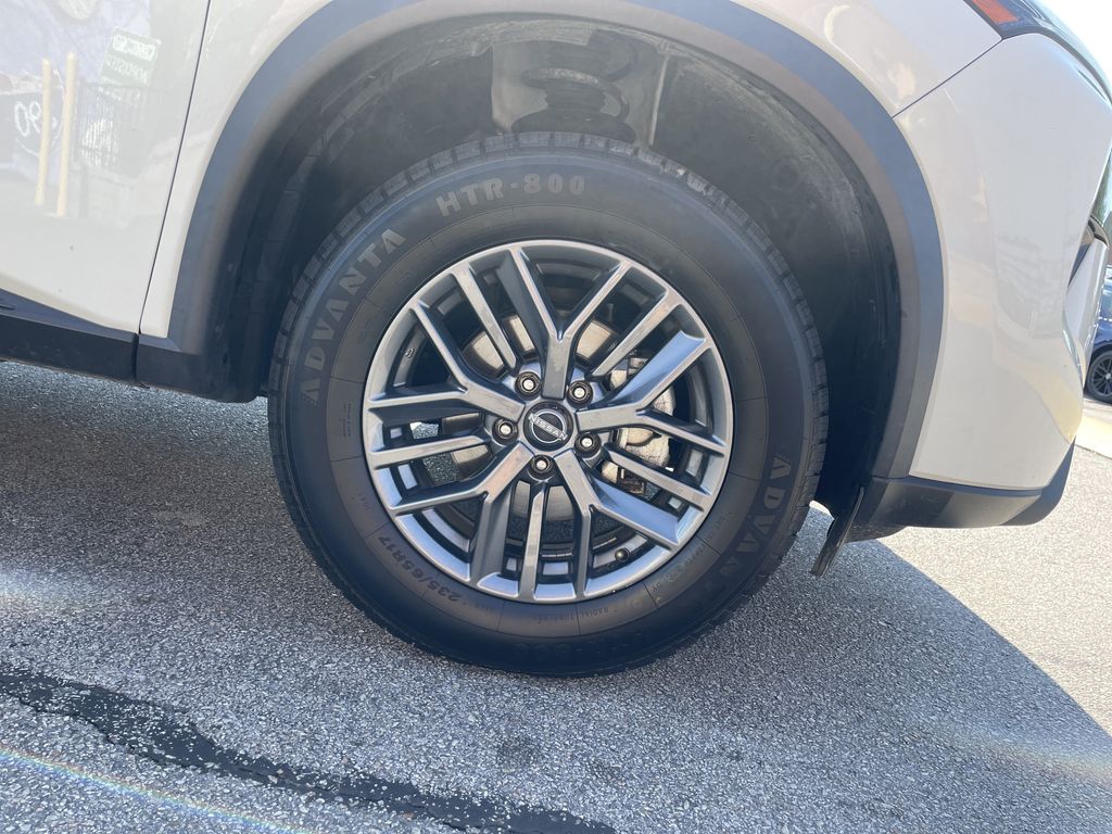 Used 2024 Nissan Rogue SUV