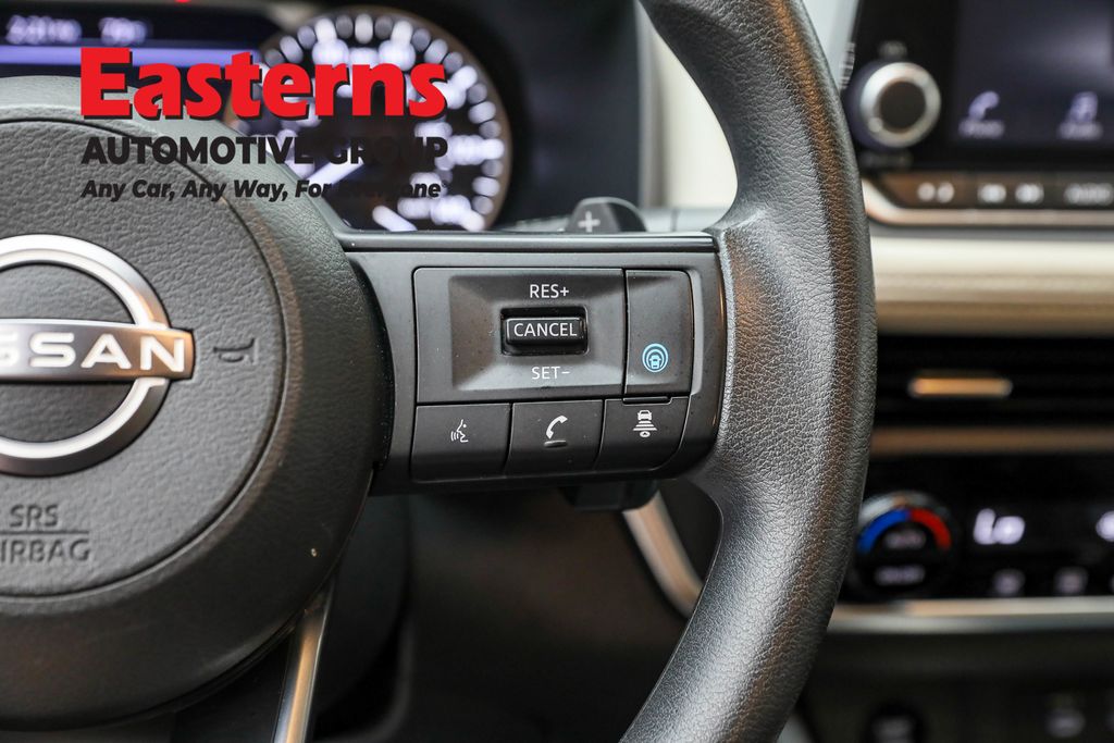 Used 2024 White Nissan SV image 16