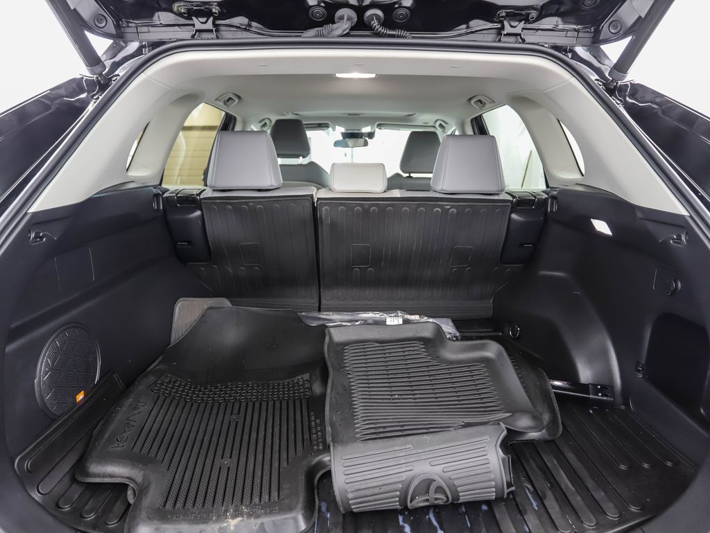 Thumbnail: 2023 Toyota RAV4 - 22