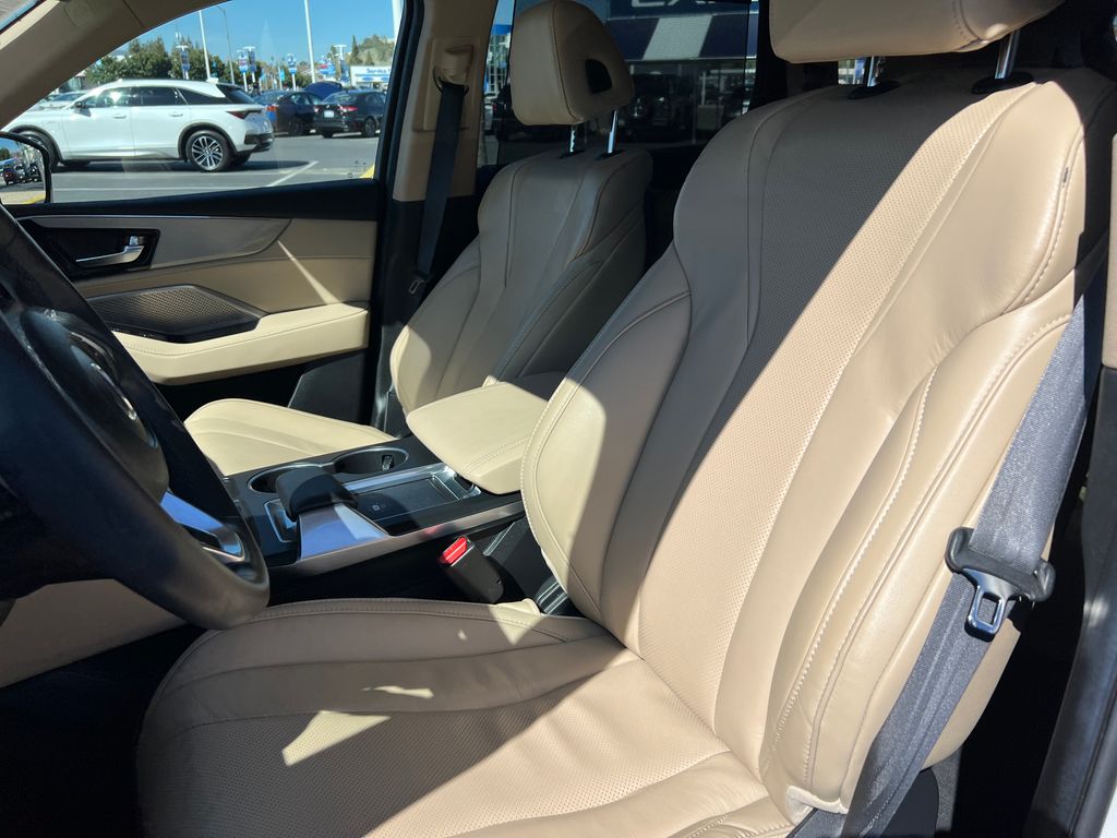 Thumbnail: 2023 Acura MDX - 16