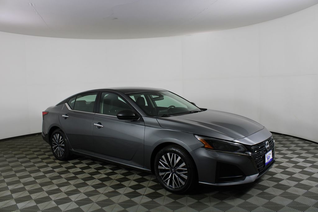  2025 Nissan Altima 2.5 SV FWD   