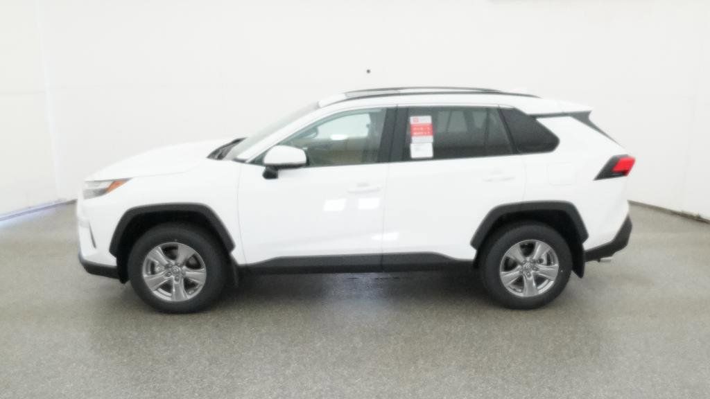 Thumbnail: 2025 Toyota RAV4 - 11