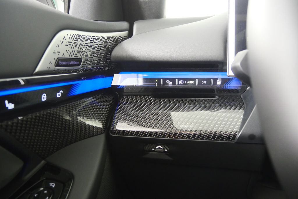 Thumbnail: 2026 BMW M5 - 23