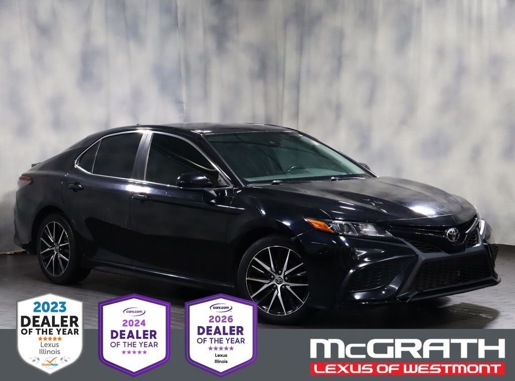 Midnight Black Metallic 2021 Toyota Camry Sedan Front-Wheel Drive 8-Speed Automatic