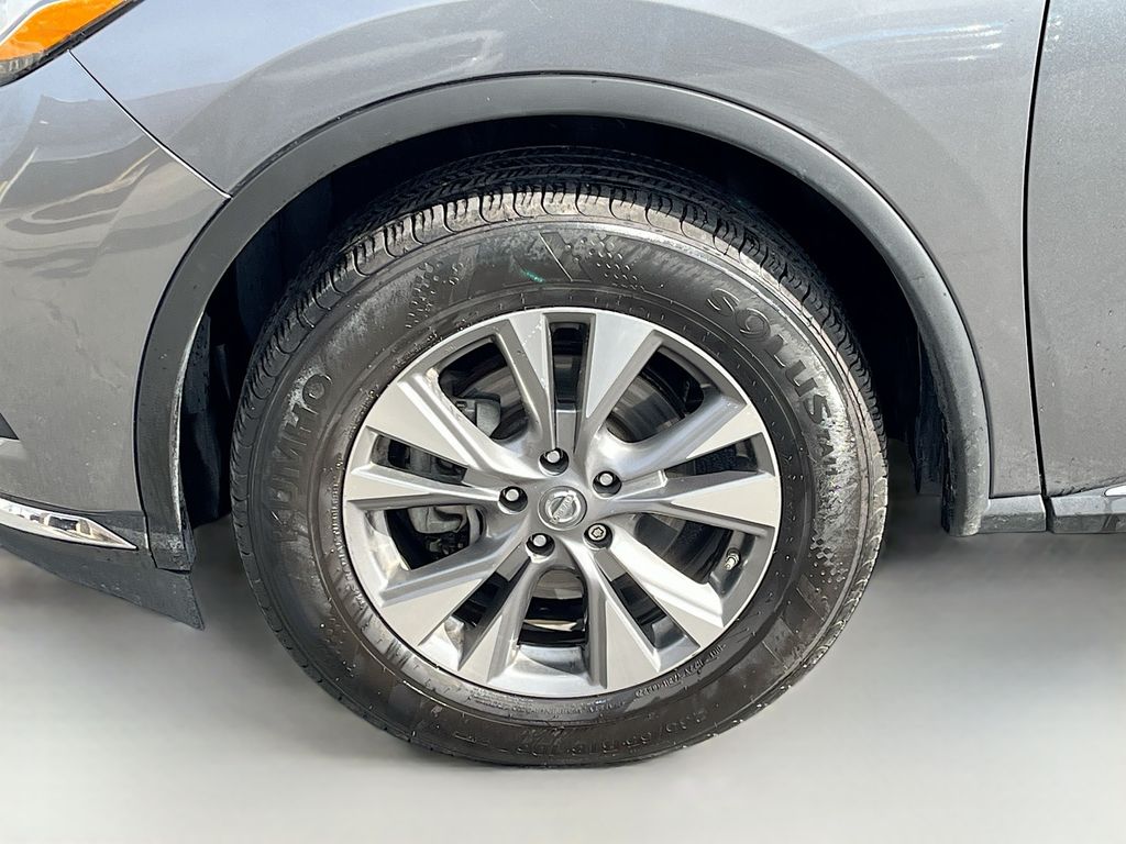 Used 2017 Gray Nissan SL image 33