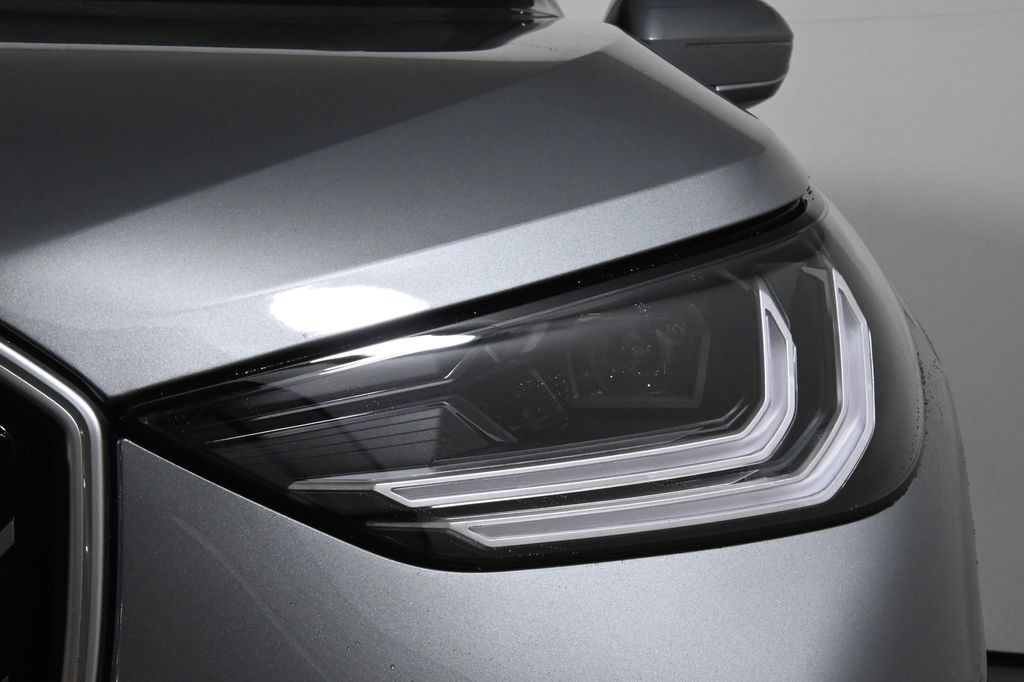 Thumbnail: 2026 BMW X3 - 11