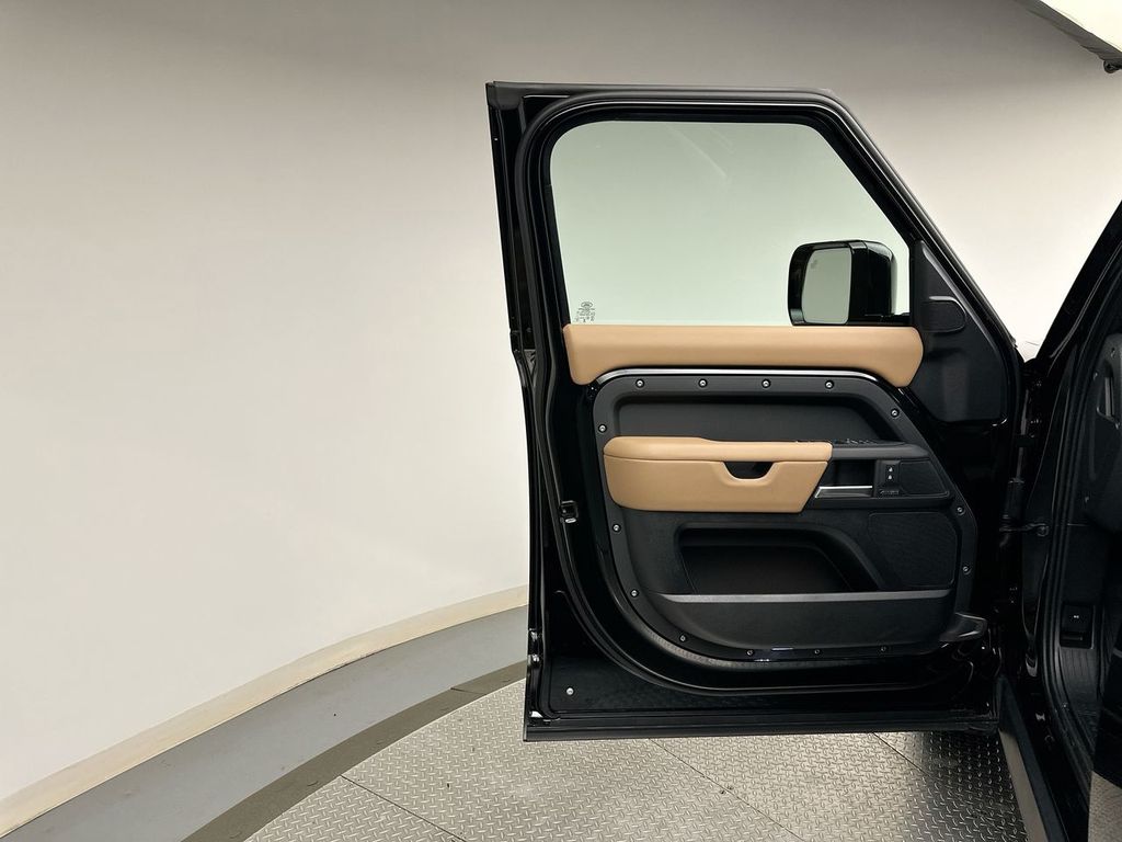 Thumbnail: 2026 Land Rover Defender - 9