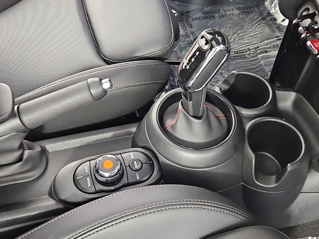 Thumbnail: 2020 MINI Cooper - 16