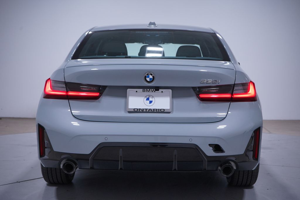 Thumbnail: 2026 BMW 3 Series - 5