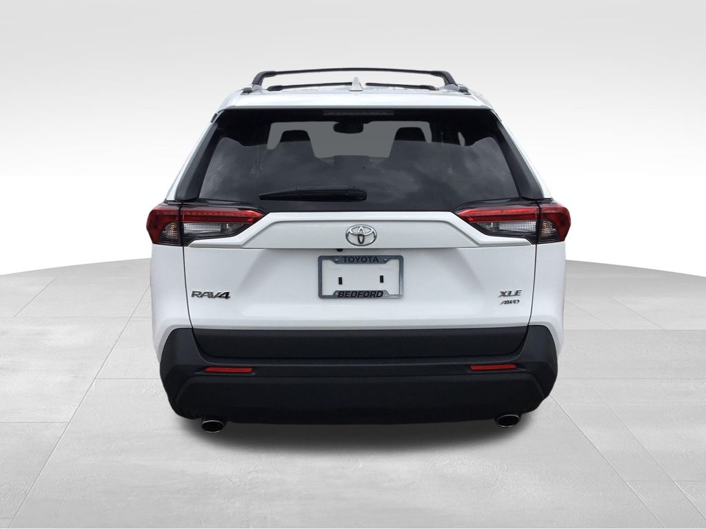 Thumbnail: 2022 Toyota RAV4 - 4