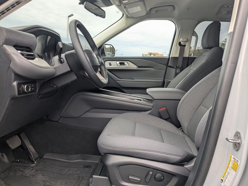 2026 Ford Explorer Active (200A)