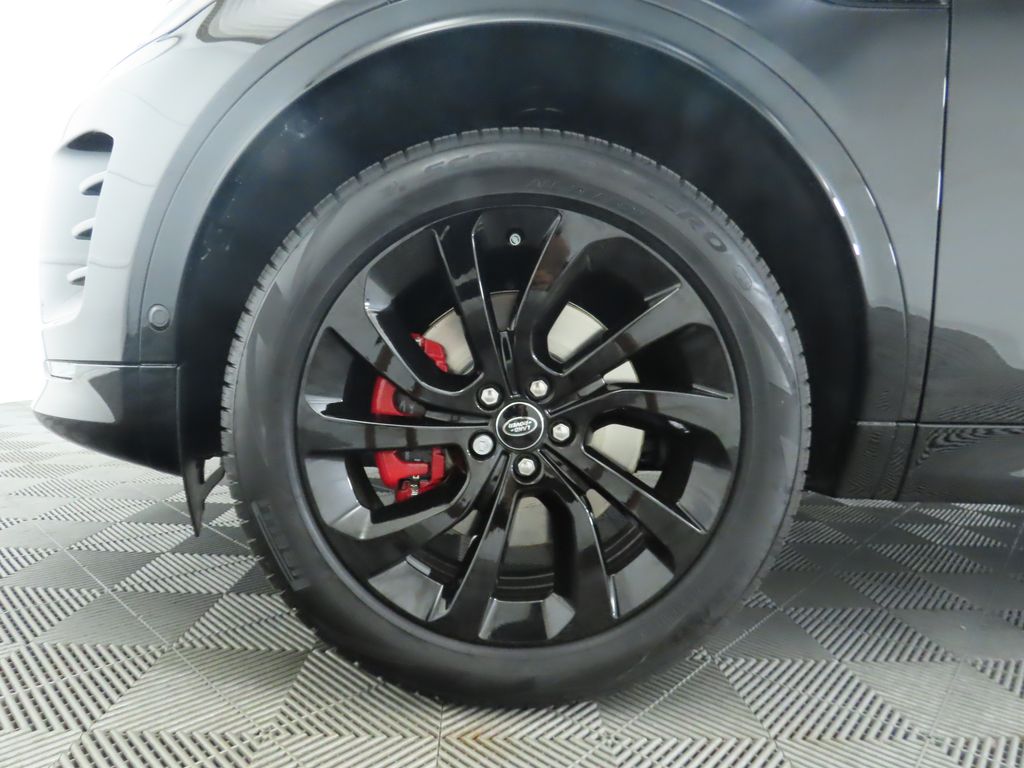 Thumbnail: 2024 Land Rover Discovery Sport - 32