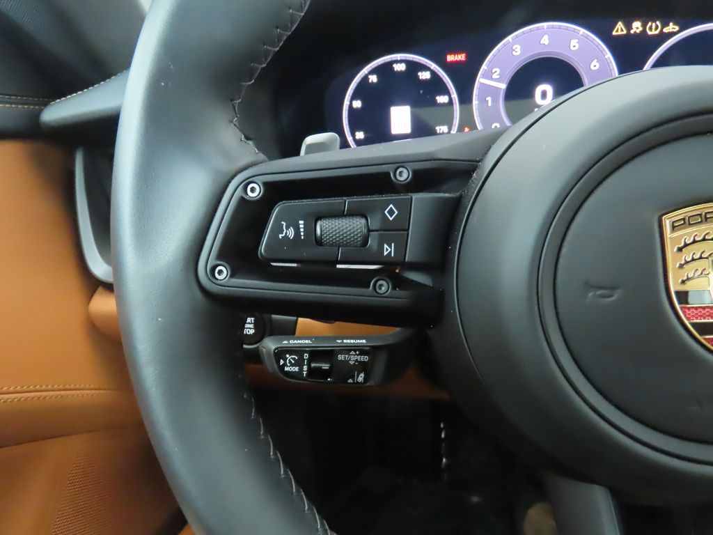 Thumbnail: 2025 Porsche 911 - 11