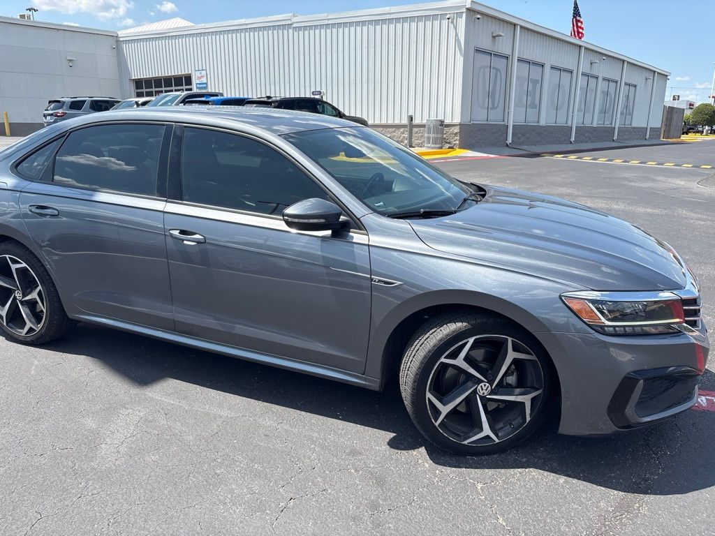 Thumbnail: 2022 Volkswagen Passat - 3