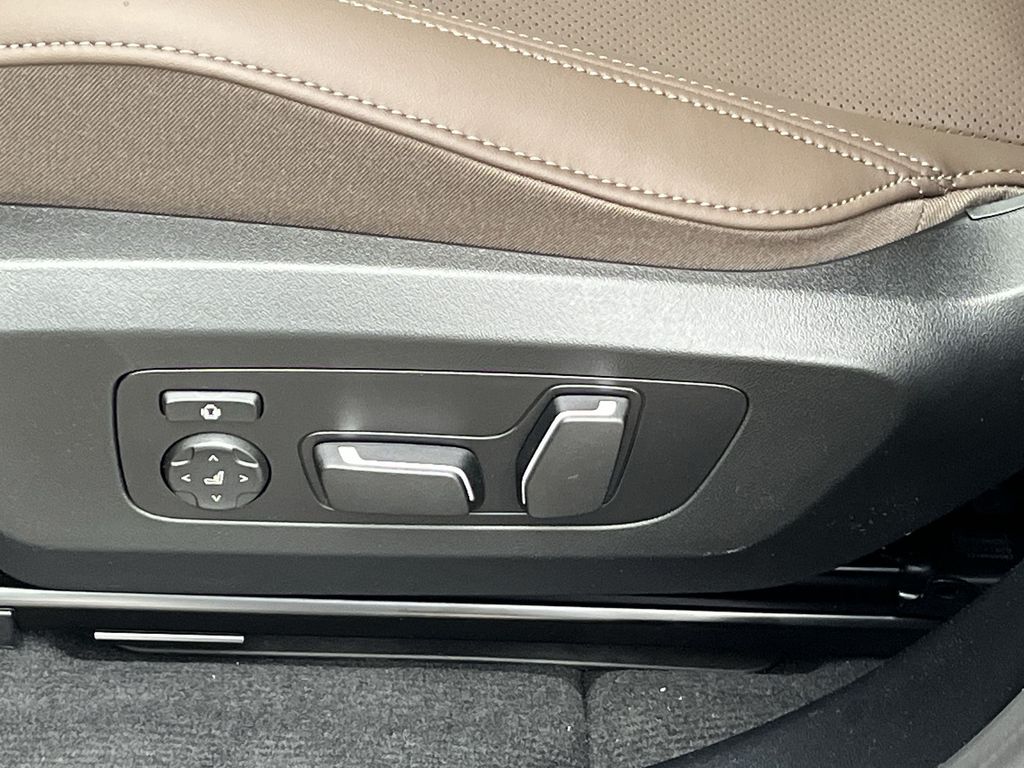 Thumbnail: 2026 BMW X3 - 12