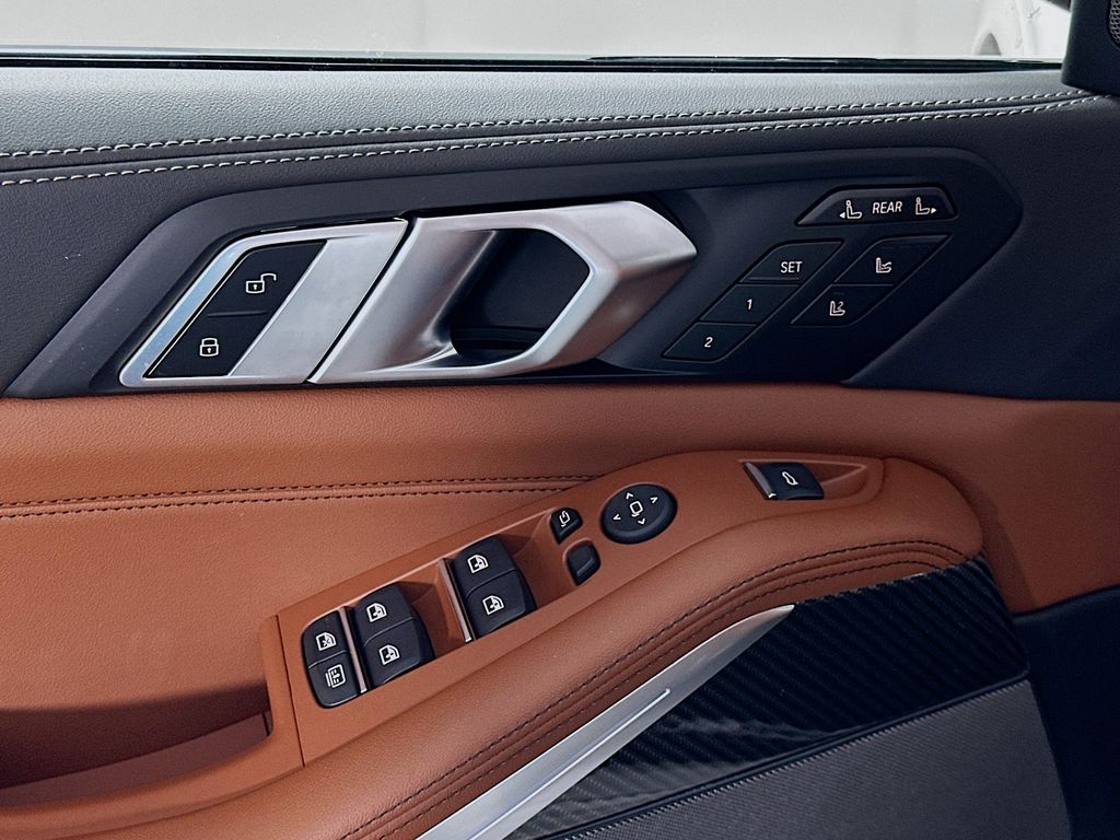 Thumbnail: 2026 BMW X7 - 20