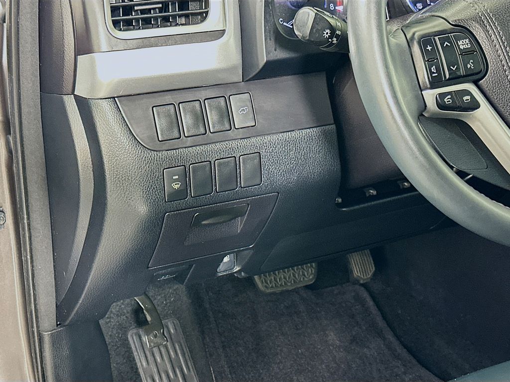 2015 Toyota Highlander XLE 10