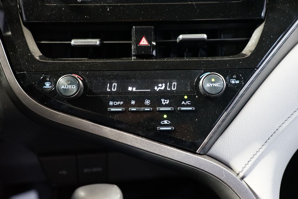 2024 Toyota Camry SE 20