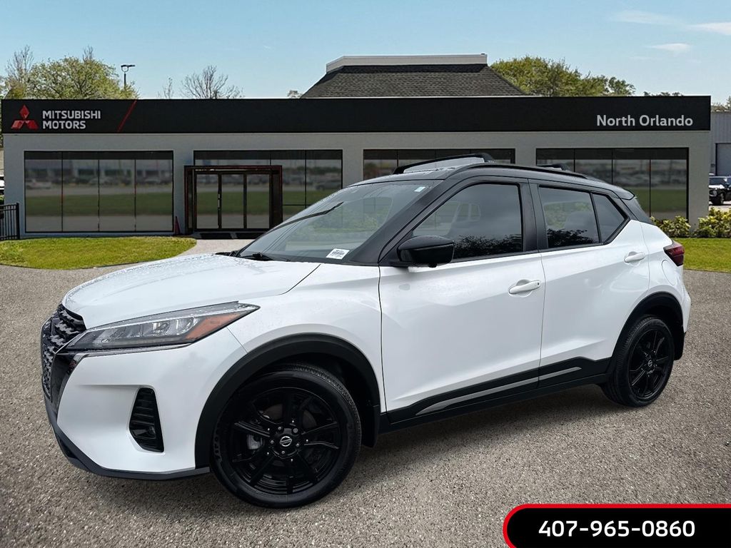 2021 Nissan Kicks SR