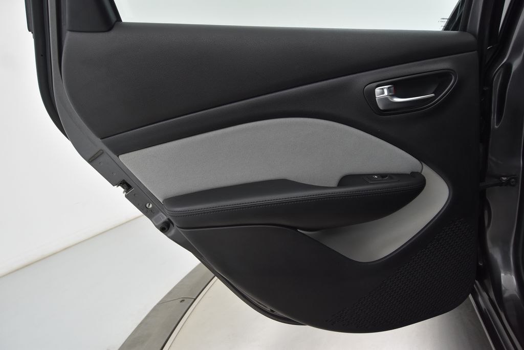 2015 Dodge Dart SXT photo