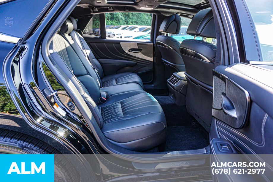 Used 2022 Black Lexus 500 Base image 22