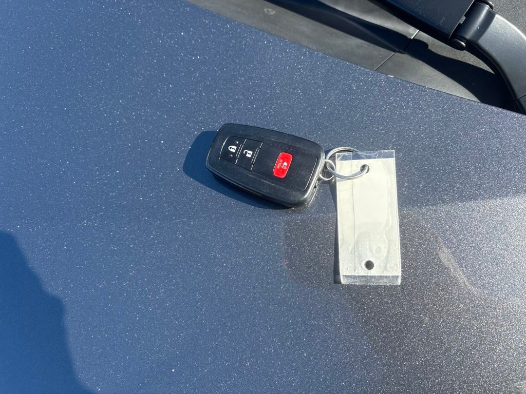2022 Magnetic Gray Metallic Toyota Prius L FWD Hatchback
