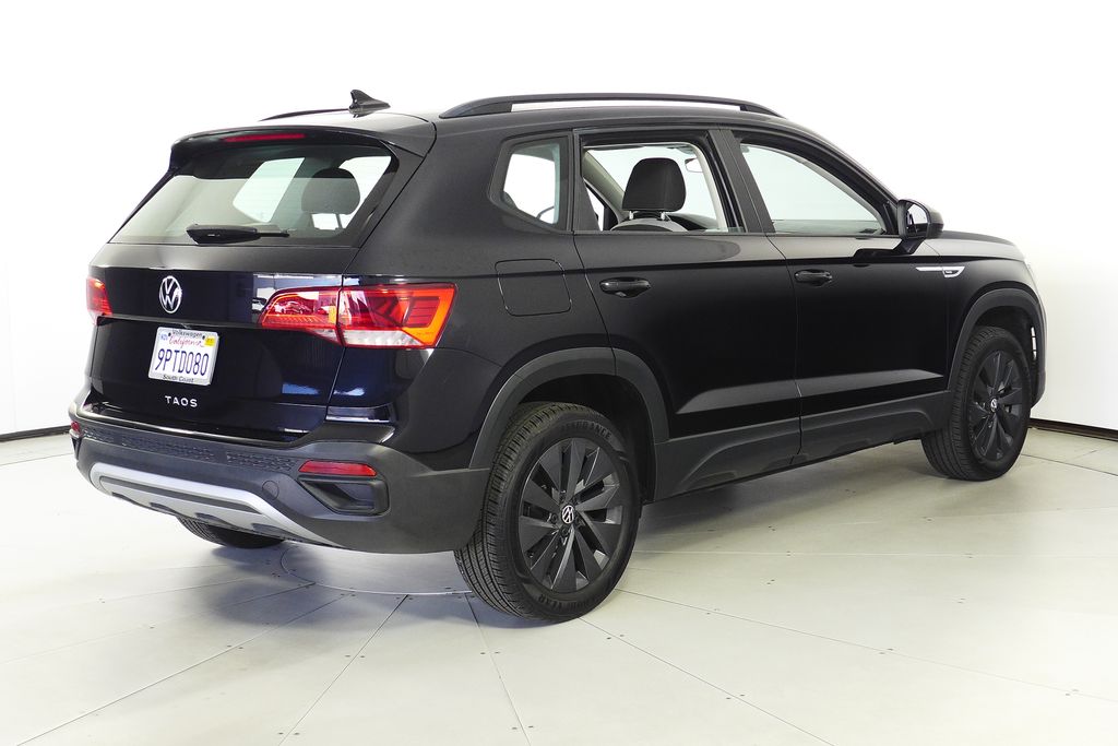 Thumbnail: 2024 Volkswagen Taos - 7