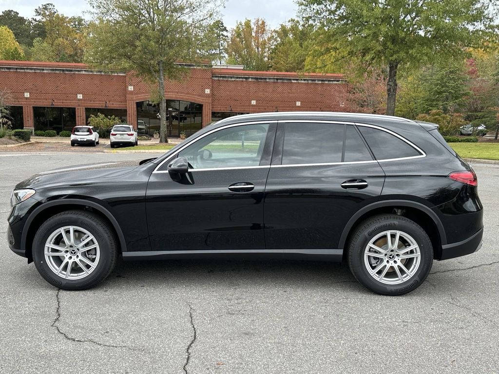 2025 Mercedes-Benz GLC GLC 300 5