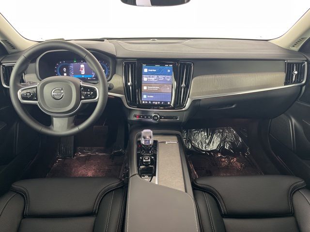 Thumbnail: 2025 Volvo S90 - 7