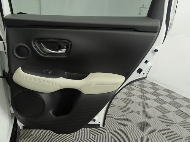 Thumbnail: 2025 Acura ADX - 28