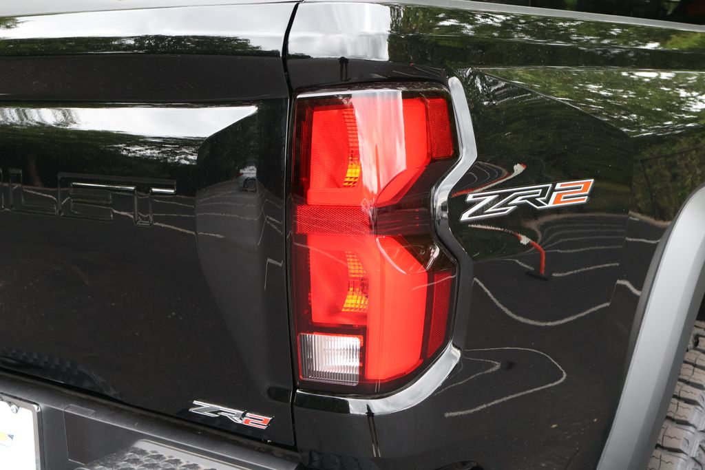 Thumbnail: 2026 Chevrolet Colorado - 9