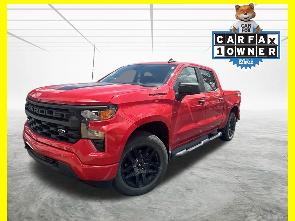 2023 Chevrolet Silverado 1500 Rojo (Red Hot) Camioneta Todo terreno 8 velocidades Automática