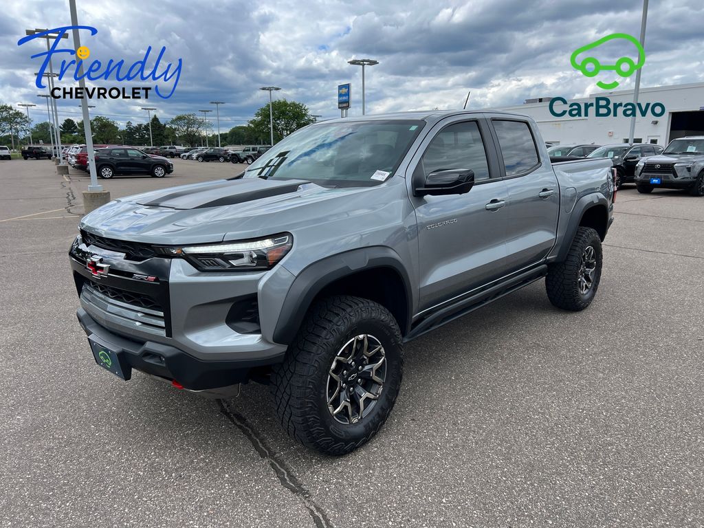 Sterling Gray Metallic 2023 Chevrolet Colorado Pickup Truck Four-Wheel Drive 8-Speed Automatic