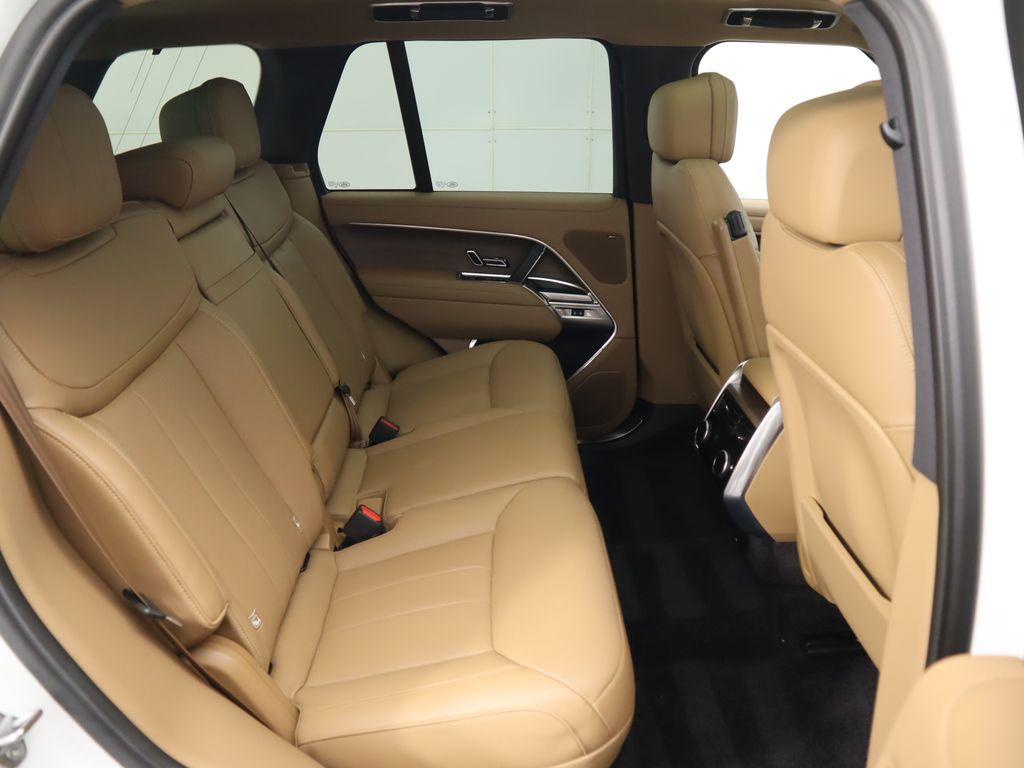 Thumbnail: 2024 Land Rover Range Rover - 22