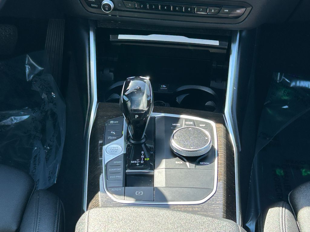 Thumbnail: 2021 BMW 3 Series - 26