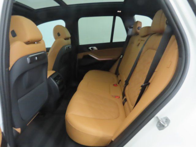 Thumbnail: 2025 BMW X5 - 23