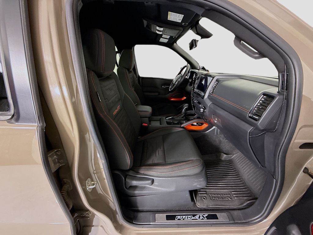 Thumbnail: 2023 Nissan Frontier - 20