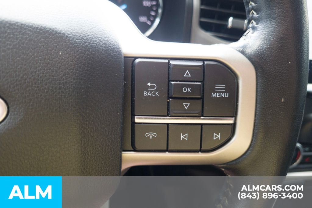 Used 2022 Gray Ford XLT image 11