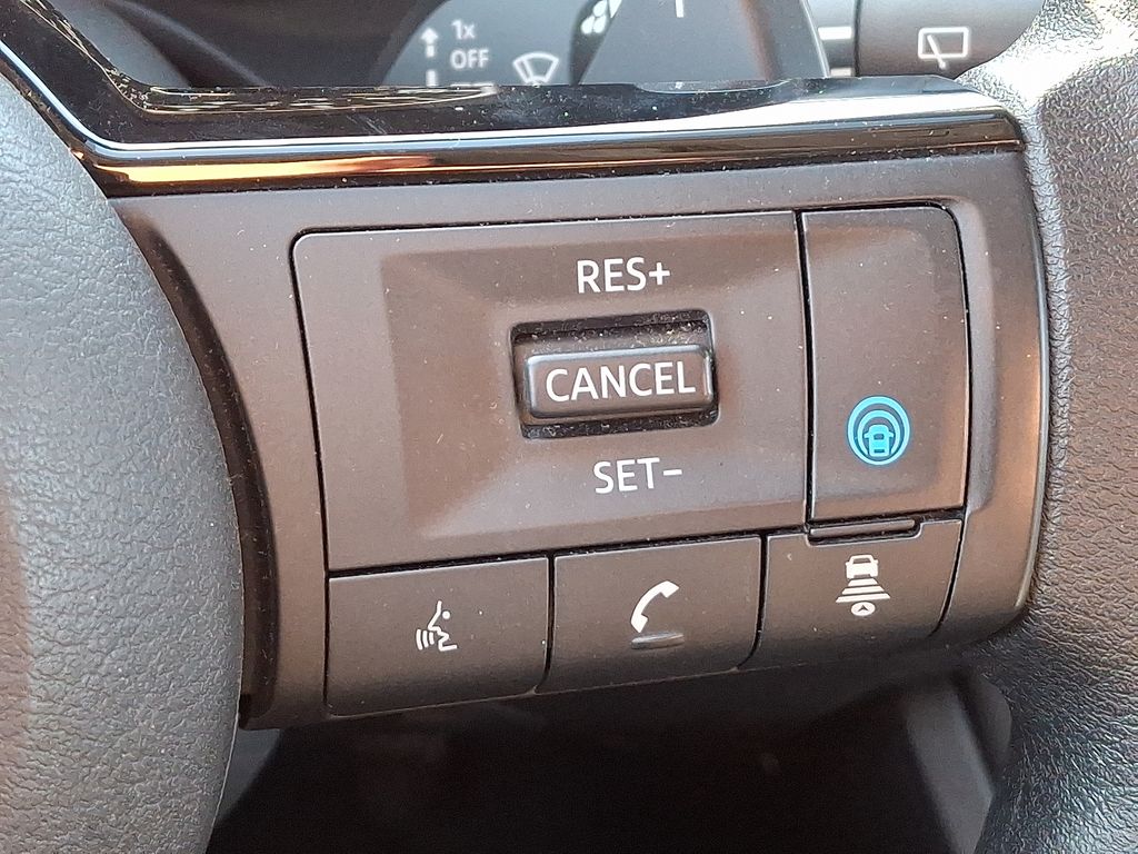 Thumbnail: 2023 Nissan Rogue - 22