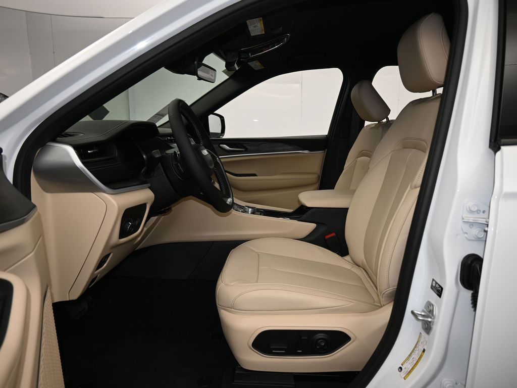 New 2026 Bright White Clearcoat Jeep Limited image 11