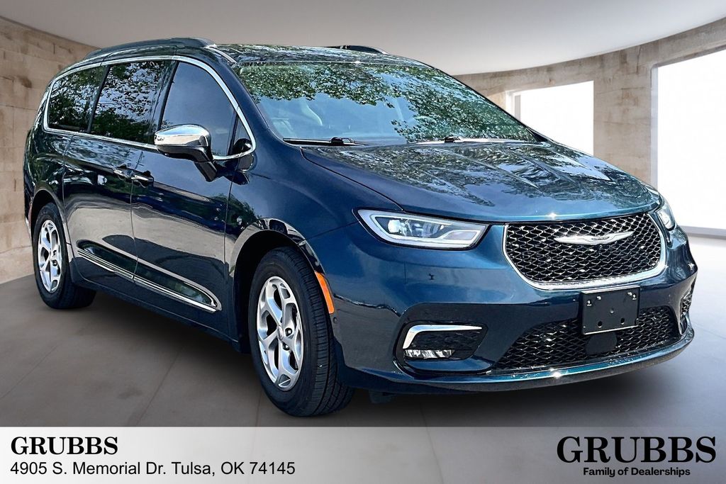 Fathom Blue Pearlcoat 2023 Chrysler Pacifica Minivan Front-Wheel Drive 9-Speed Automatic