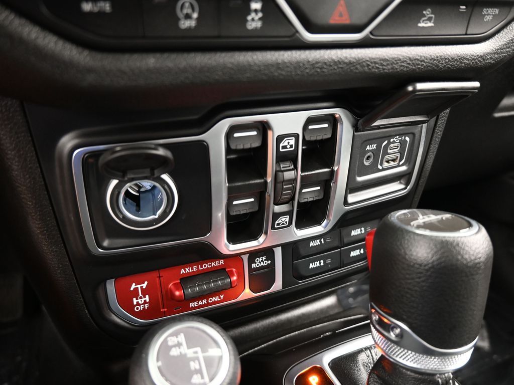 Used 2024 Bright White Clearcoat Jeep Willys image 24