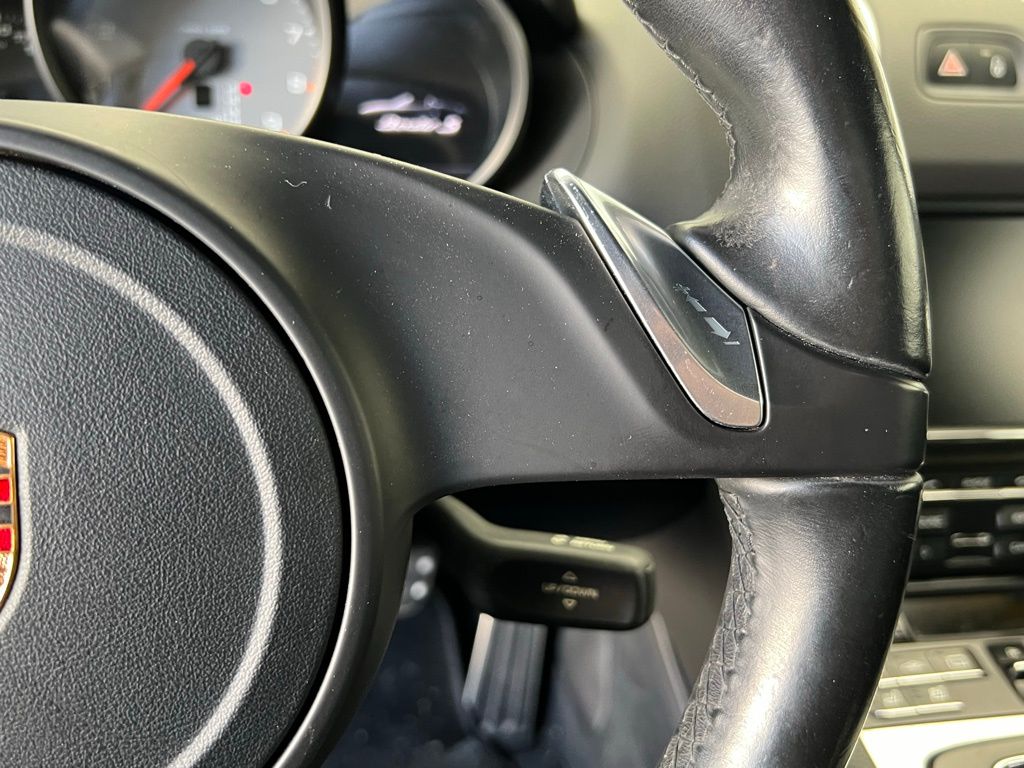 Thumbnail: 2015 Porsche Boxster - 9