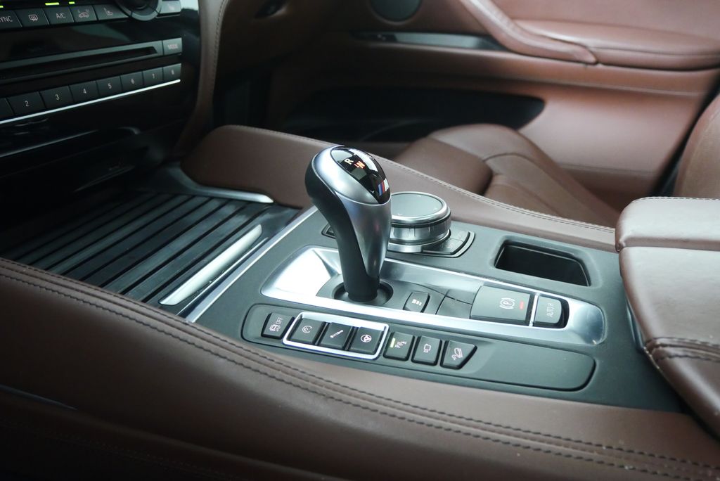 Thumbnail: 2019 BMW X6 - 27