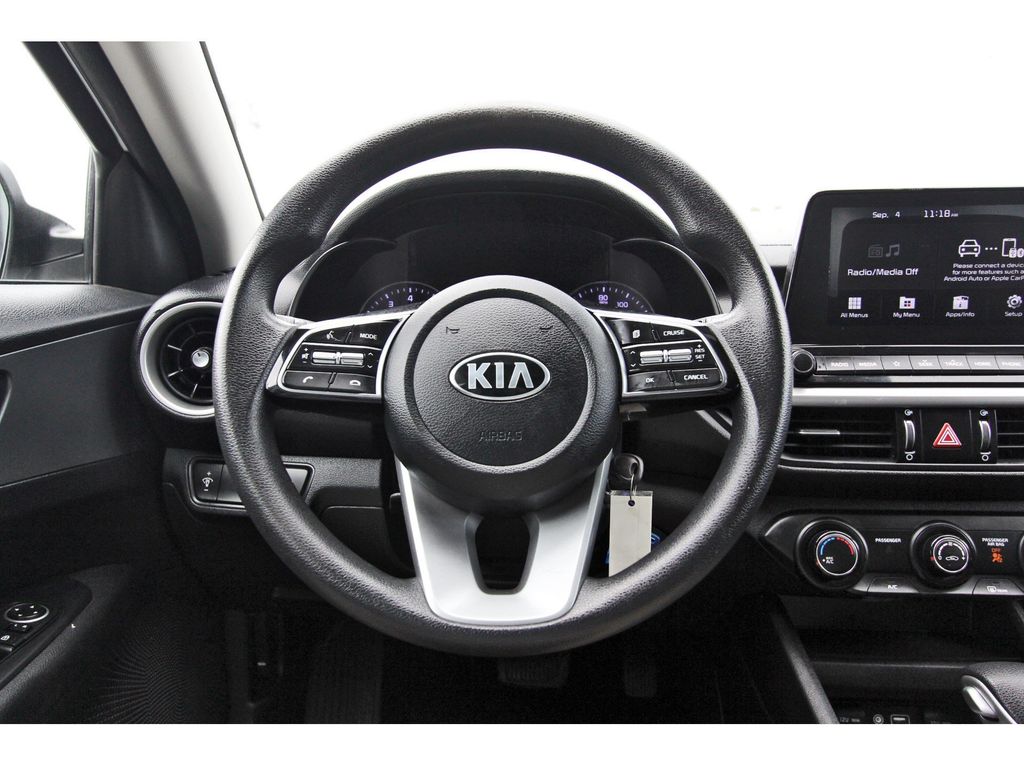 2021 Kia Forte LXS White at Community Toyota
