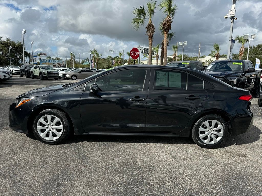 2020 Toyota Corolla LE 4